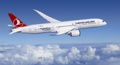 THY uçağına yıldırım isabet etti