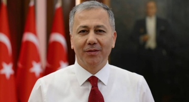 Bakan Yerlikaya duyurdu: Interpol'ün aradığı 10 kişi İstanbul'da yakalandı!