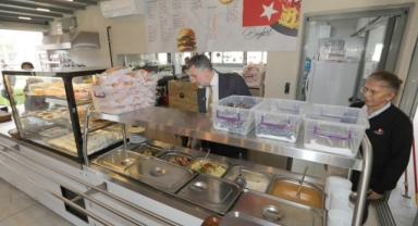 Bayraklı'nın sosyal tesislerinde yeni yılda zam yok!