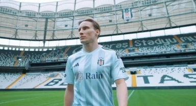 Beşiktaş duyurdu: Jonas Svensson kadroda 