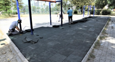 Bornova’da parklar yenilendi