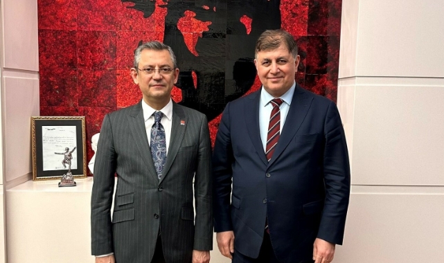 CHP İzmir yeni adayını bekliyor... Havaalanında karşılanacak