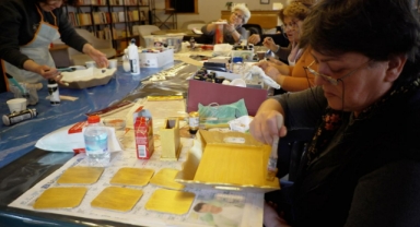 Efes Selçuk'ta kadınlar sanatla üreterek güçleniyor 