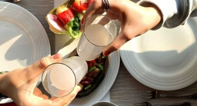 İki rakı grubuna zam geldi 