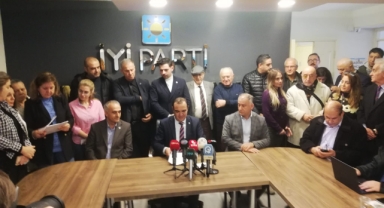İYİ Parti’de yaprak dökümü… Bezircilioğlu: Özlale şımarık bir kaprisle bizi görevden aldırdı