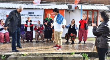 İzmir’de Köy Tiyatroları iki yılda 16 bin seyirciye ulaştı