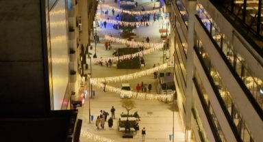 Kemeraltı’nın tarihi caddesine ferahlatan dokunuş: Milli Kütüphane Caddesi çiçek açtı 