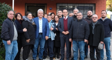 Olgun Atila, depremzedeler ile buluştu