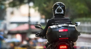 'Torbacı' motokurye yakalandı