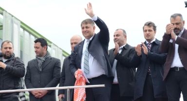 Tugay'a miting gibi karşılama: 