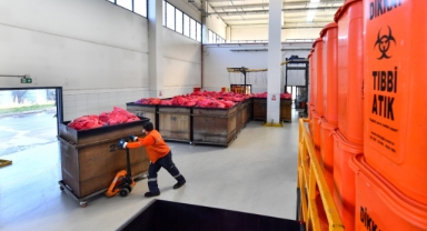 4 yılda 30 bin tondan fazla atık... İzmir'de çevreci dönüşüm