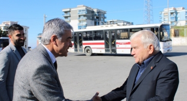 AK Partili Gökçekaya Çiğlili minibüsçülerin dertlerini dinledi