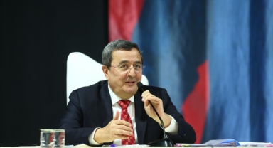 Başkan Batur’dan anlamlı veda