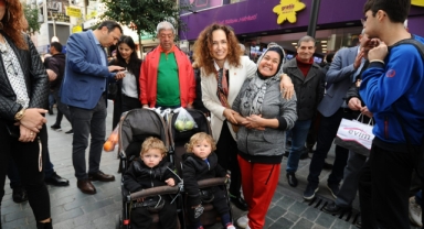 CHP'li İşçimenler Ünsal’a Çarşı’da büyük ilgi! “Çarşı, yeniden alışverişin göz bebeği olacak”