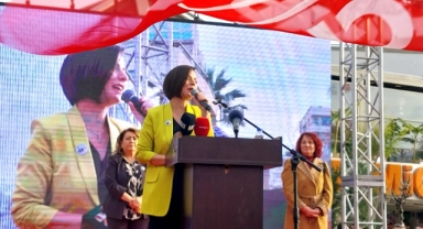 CHP'li Kınay Karabağlarlılarla buluştu: 