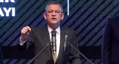 CHP lideri Özel’den Bahçeli’ye: “Atatürk senin için öldü” 