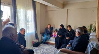 DEVA Partili Kaya Ösen'den depremzede ziyareti