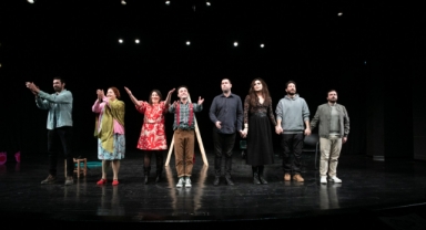 “Dikkat Nine Çıkabilir” prömiyerini yaptı