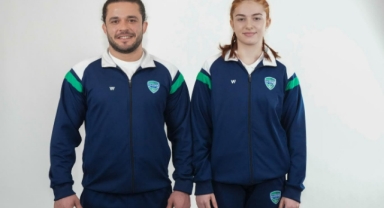 Gaziemir’de güreş branşının yeni yıldızı Kumsal!