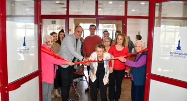 Huzurevi sakinlerinden geri dönüşüm sergisi