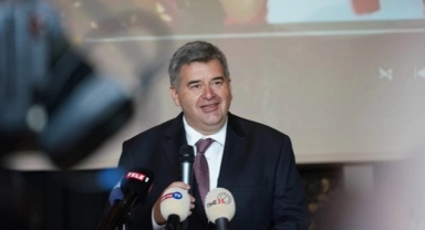 Kulisler hareketlendi: Başkan Oran bağımsız aday mı oluyor?