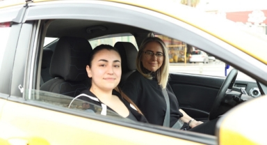 AK Partili Çankırı taksi şoförü oldu: 