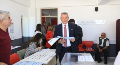 Başkan Günay, oyunu kullandı: Oyunu kullan, demokrasiye sahip çık