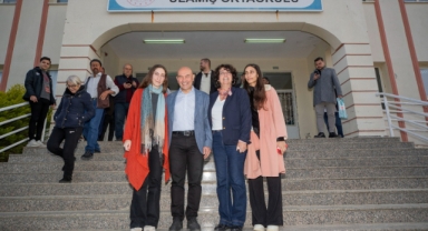 Başkan Soyer’den sandık mesajı: “Bugün demokrasi günü”