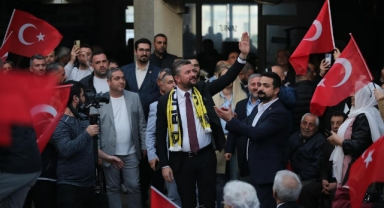 CHP Buca'da üçüncü Seçim Noktası İzkent'te açıldı 