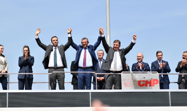 CHP Genel Başkanı Özel: İzmir Cumhuriyet'in zapt edilemez kalesidir