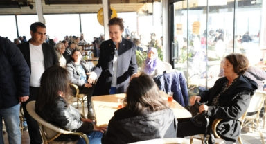 CHP'li Ünsal sahilde halkla buluştu