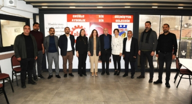 CHP'li Ünsal sendika temsilcileriyle buluştu: “Emek mücadelesinde sendikalarla dayanışma içinde olacağız”