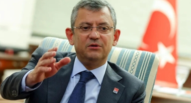 CHP lideri Özel’den Erdoğan’a: “Dün yol yürüdüğüne bugün iftira atandan bir şey olmaz”