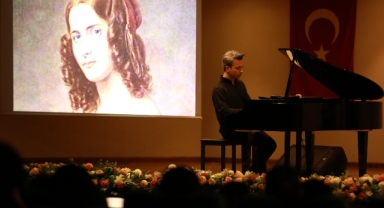 Dengin Ceyhan'dan Piyano'nun Kadınları Resitali