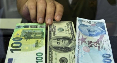 Dolar ve Euro zirve yeniledi
