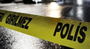 Evde bıçaklı saldırı: Bir kişi yaşamını yitirdi! 