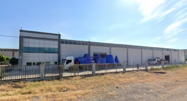 Geri dönüşüm şirketi tarafından kullanılıyordu: Torbalı’da icradan satılık fabrika 