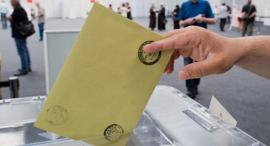 İzmirliler sandık başında: Oy verme işlemi başladı! 