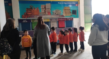 Karşıyaka’da yeni nesillere geri dönüşüm bilinci aşılanıyor