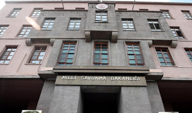 MSB resti çekti: “Biz de Yunan bayrağı açmıyoruz”