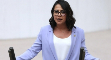 Sera Kadıgil’den Erdoğan’a Teoman benzetmesi 