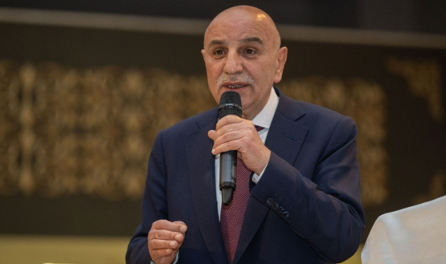 Turgut Altınok’tan İstiklal Marşı açıklaması: “Doğaçlama bir beyit okudum”