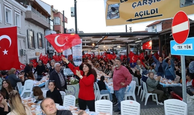 Urla'da AK Partili Tarkan Bakırlı'nın iftarına yoğun katılım oldu