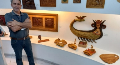 Aşir Güler ve kursiyerlerinden görülmeye değer sergi: Ahşaba hayat verdiler