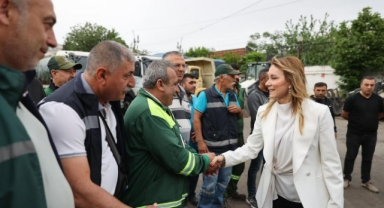 Başkan Mutlu’dan Temizlik İşleri personeline sabah vardiyası ziyareti