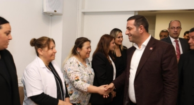 Başkan Uzun, belediye personeli ile bayramlaştı