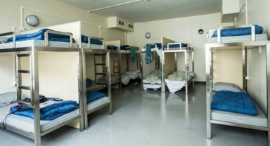 Cemaat yurduna teftişe giden şube müdürüne darp