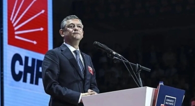 CHP lideri Özel, YSK'ya gitti: “Ölülere oy attırılmış” 