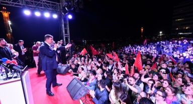 Cumhuriyet Meydanı'nda muhteşem final