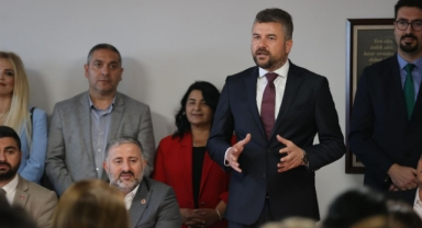 Görkem Duman, belediye personeliyle bayramlaştı